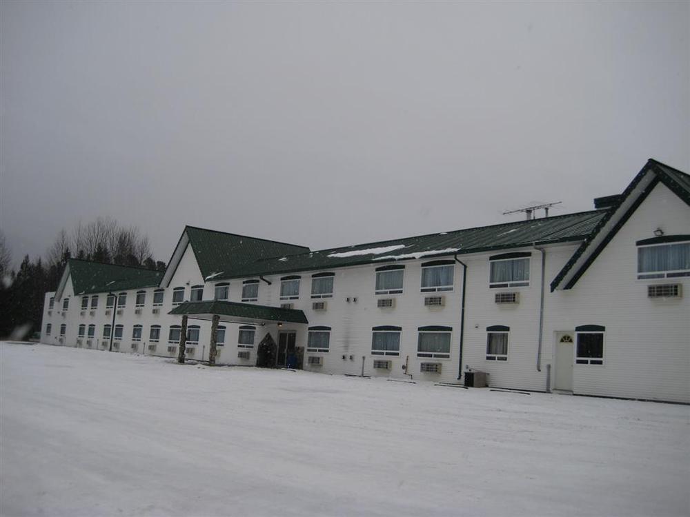 Canadas Best Value Inn Valemount Exteriér fotografie