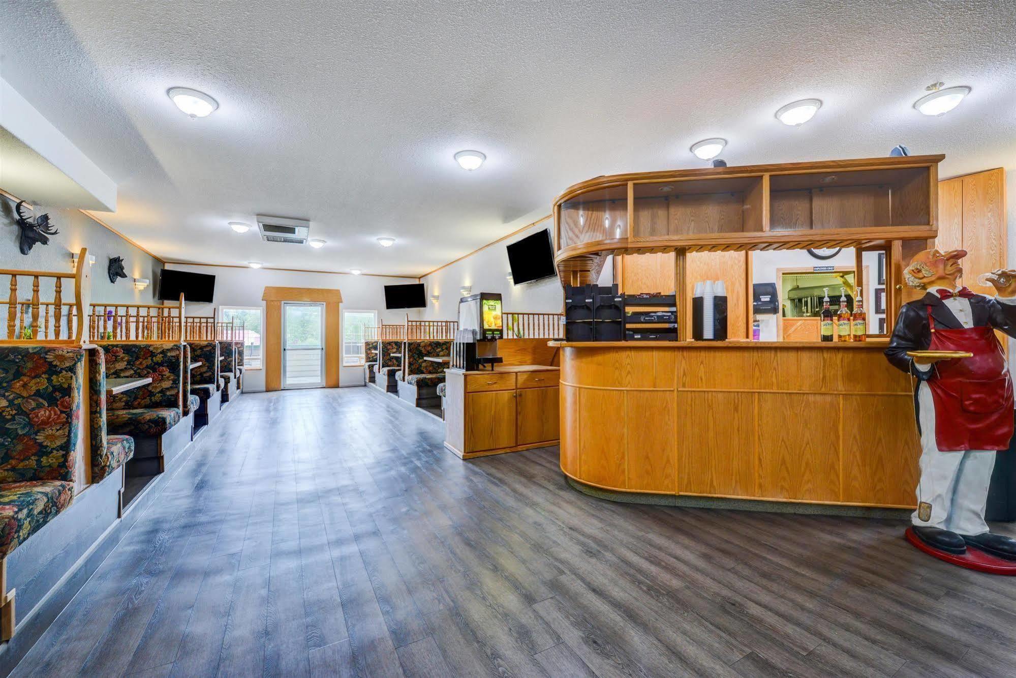 Canadas Best Value Inn Valemount Exteriér fotografie